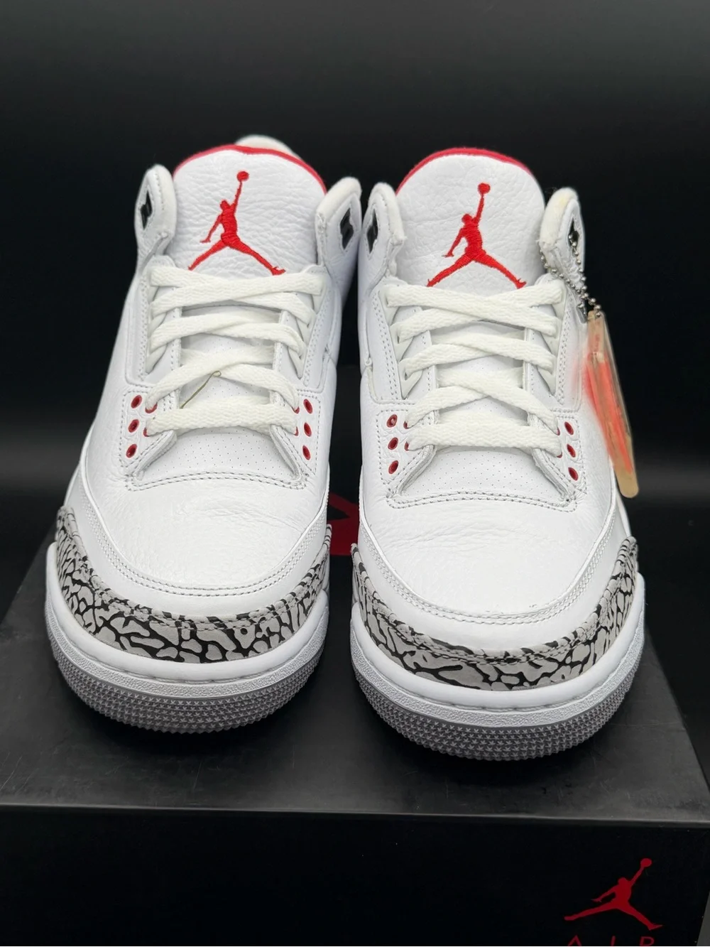 Jordan Air Jordan 3 Retro White/Fire Red/Cement Grey Box Label